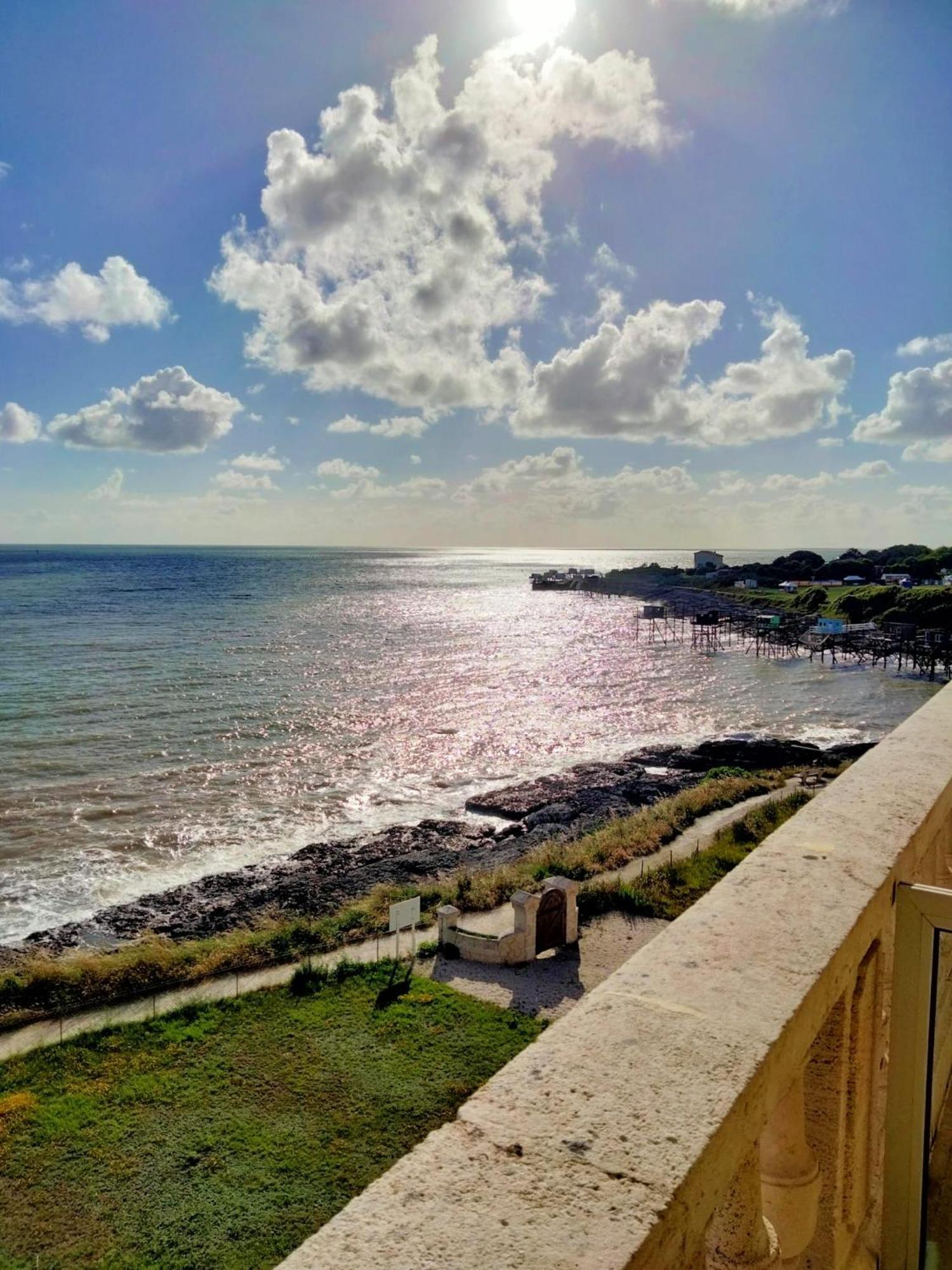 Soleil Villa Royan Bagian luar foto